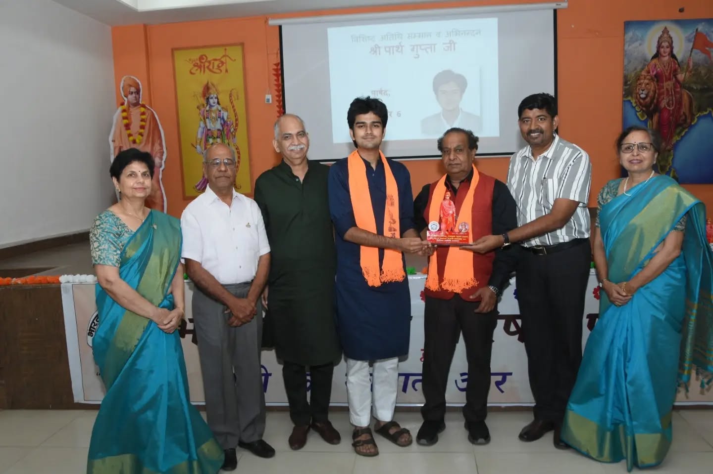 भारत विकास परिषद द्वारा आयोजित महापौर एवं पार्षद सम्मान समारोह में सहभ