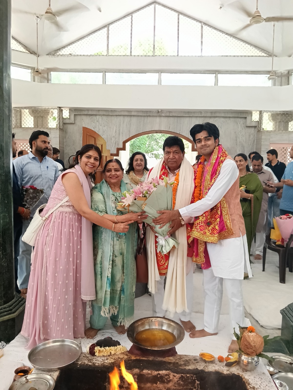 मेरे आदरणीय दादा जी एवं पूर्व विधानसभा अध्यक्ष श्री ज्ञान चंद गुप्ता ज